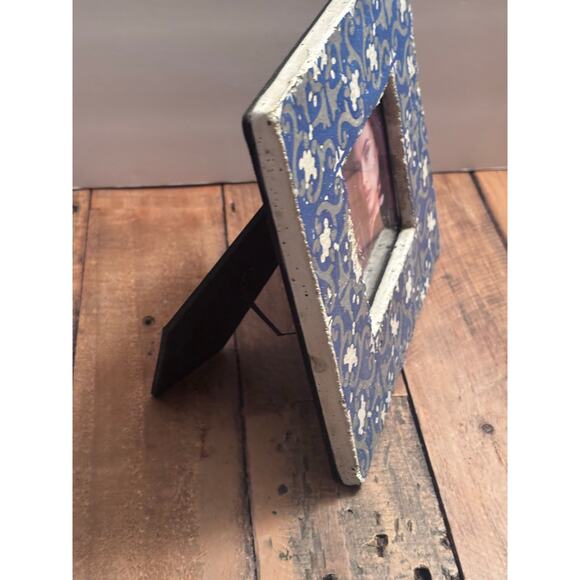 Painted Cement Handcrafted vintage look Photo Frame Picture Holder 4x4 photo - Picture 3 of 8